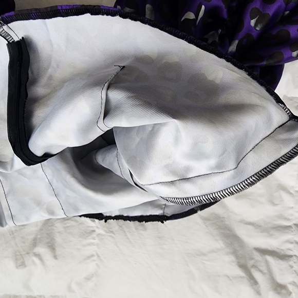 Puffy shoulder top - Picture 3 of 8